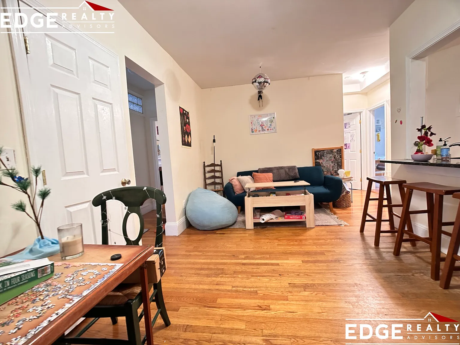 4 bed, 1.5 bath, 1025 sqft, $6,550 — Photo 3