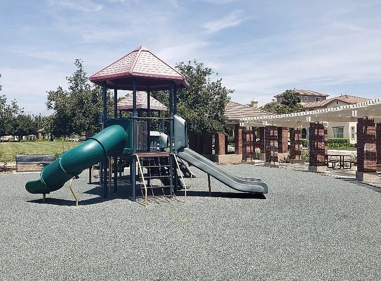 16020 Huntington Garden Ave — Photo 26