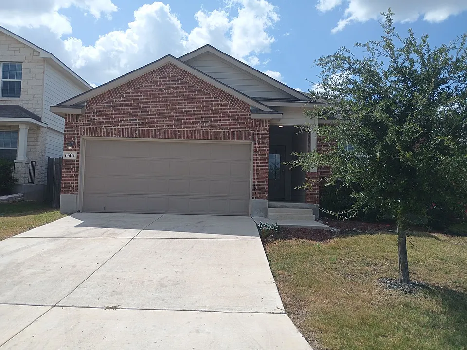 6507 Hoffman Pln