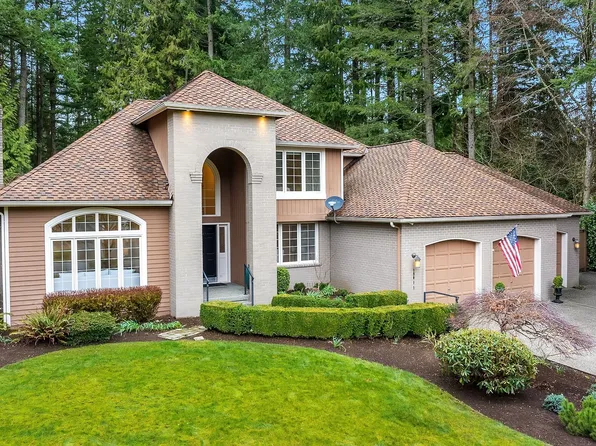 19011 222nd Way NE, Woodinville, WA 98077