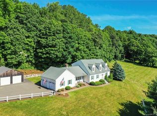 71 Quonnipaug Hill Rd, Guilford, CT 06437