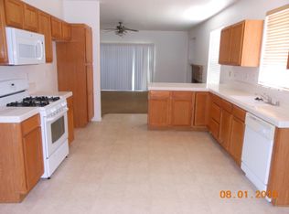 5668 E Burns Ave, Fresno, CA 93727