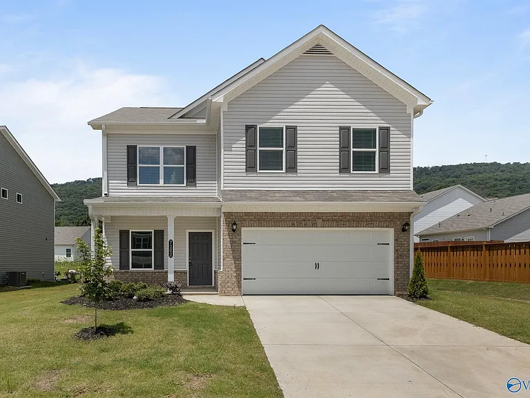 7202 Fox Glen Cir — Photo 1