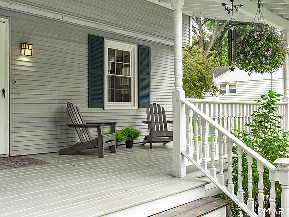 4th image of 120 Sharon Valley Road
