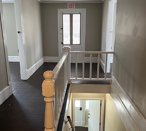 3rd image of 300 E Montgomery St APT 3