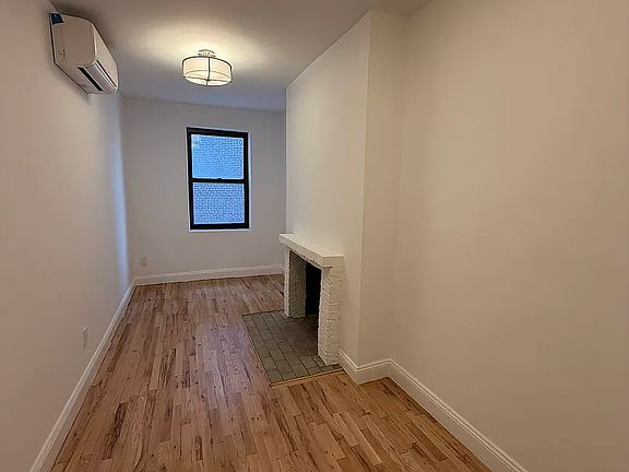 5th image of 647 Hudson St #3A