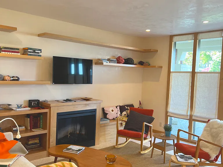 1311 Plaza Pacifica — Photo 4