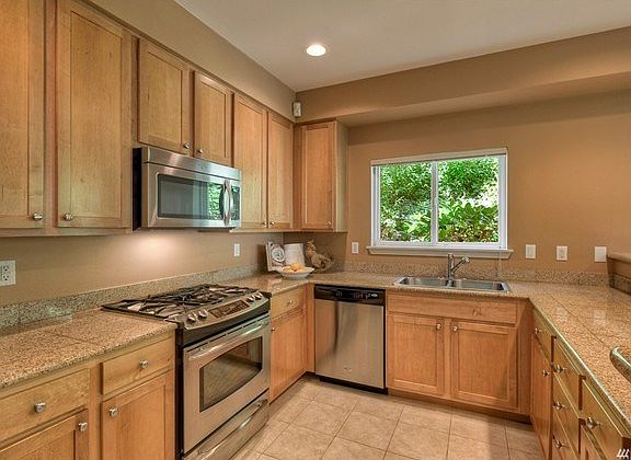 4th image of 5529 Lakemont Blvd SE APT 904
