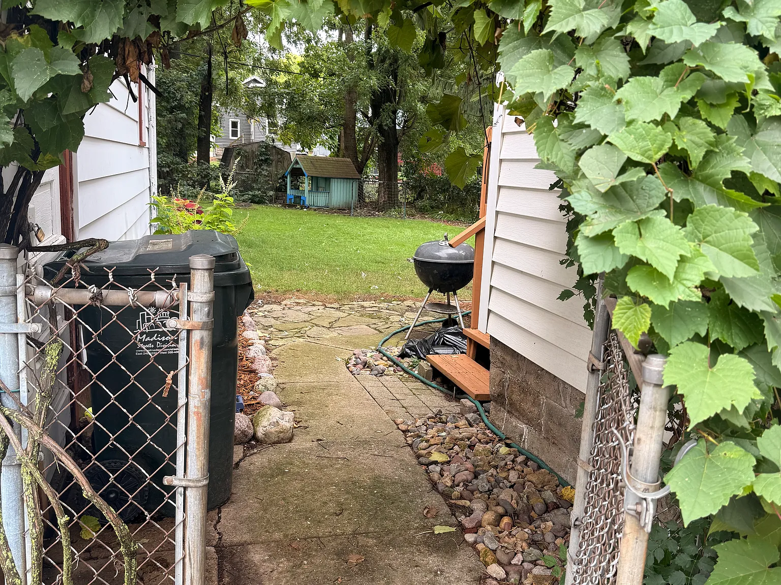 3 bed, 1500 sqft, $2,950 — Photo 4