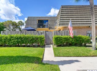 2721 27th Way, West Palm Beach, FL 33407