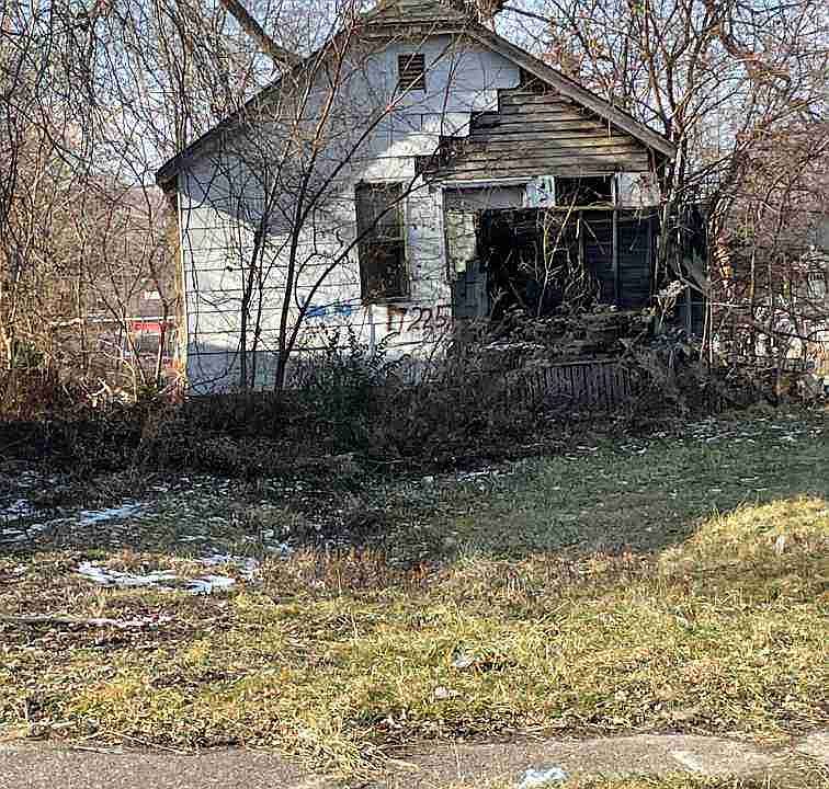 17225 Barlow