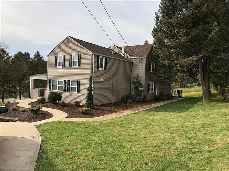 1211 Clover Circle Ct photo 1