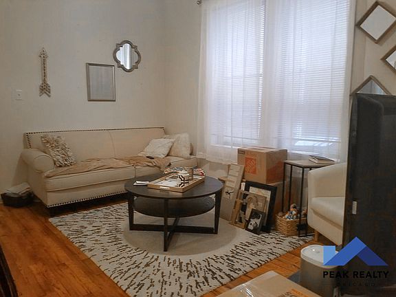 3rd image of 2543 W Cortez St #1711449