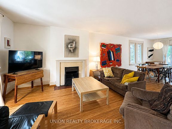 3rd image of 26 Waverley Rd