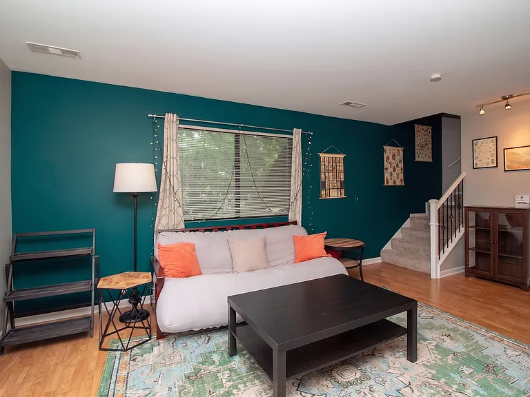 197 Uteg St #201A — Photo 4