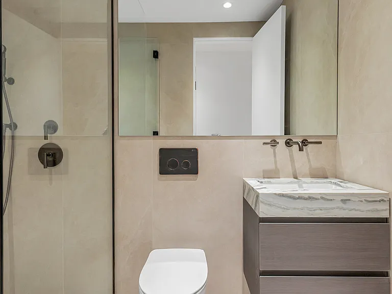 453 Hudson St #1G — Photo 9