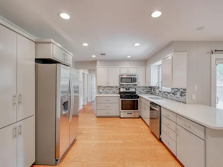 8202 Polar Dr — Photo 8