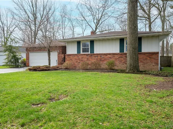 1944 Fix Rd, Grand Island, NY 14072