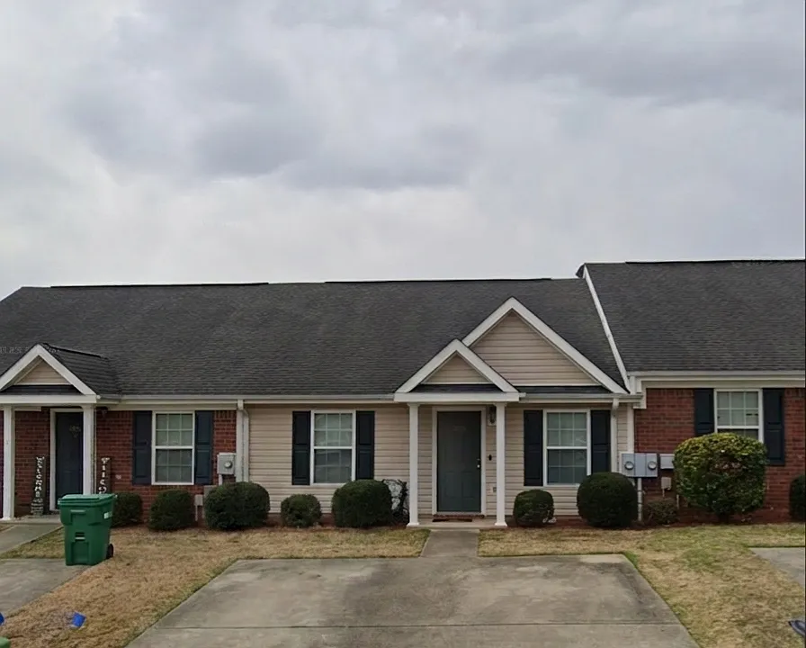 303 Brock Ln