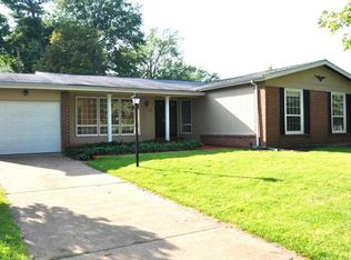 1105 Saddle Dr, Florissant, MO