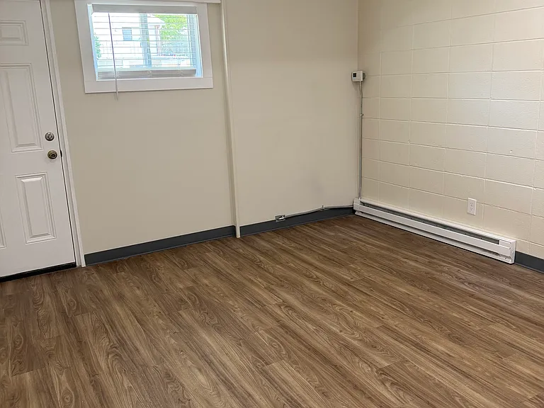 2024 Riverdale St #11 — Photo 7