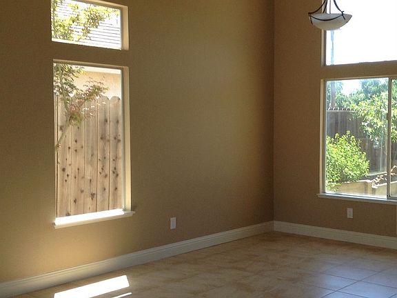 4th image of 4508 Castle Cary Ln