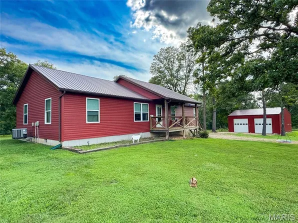 724 E Highway 8, Steelville, MO 65565