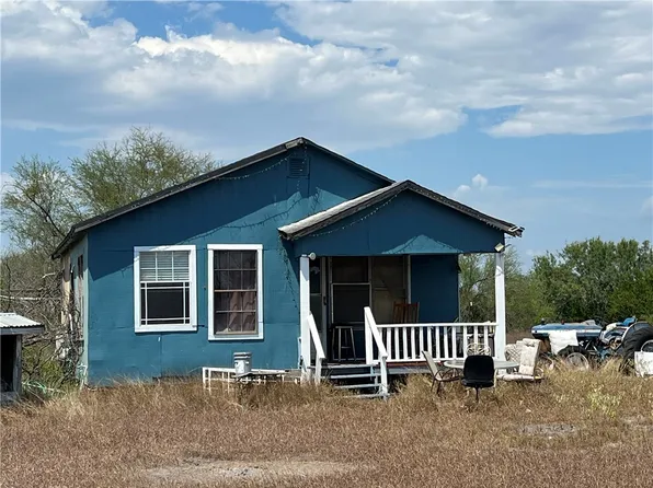 165 County Road 3061, Orange Grove, TX 78372