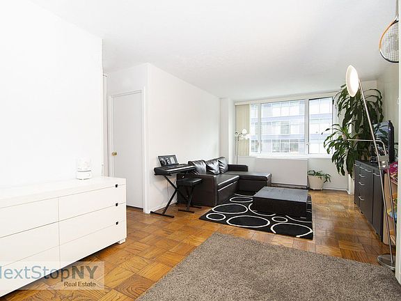 2nd image of 245 E 54th St APT 15P