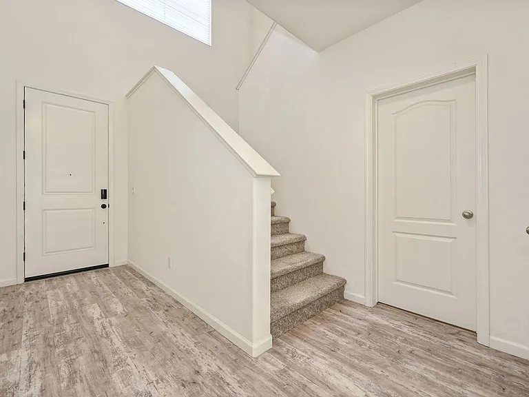 3209 Sunny Gate Ln — Photo 9