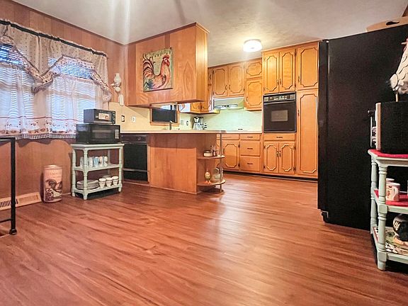 4th image of 108 Chilton Ct