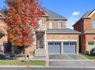 104 Rizal Ave, Markham, ON L6B 0E4