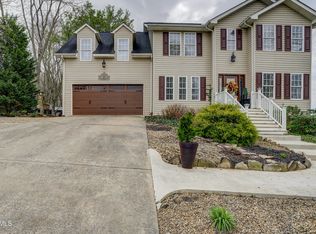 1188 White Top Rd, Bluff City, TN 37618