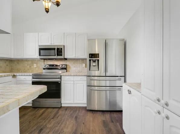 41 Tara Lakes Drive E, Boynton Beach, FL 33436