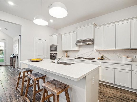 5th image of 9310 Blackwell Orchard Ln