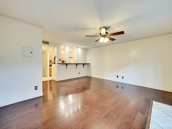 2nd image of 2122 Hancock Dr APT 120