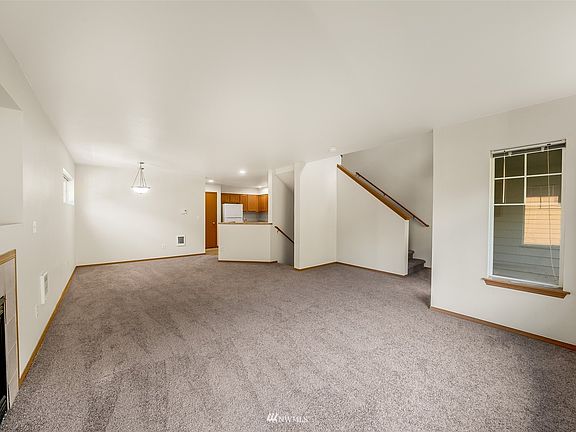4th image of 14894 36th Avenue Ct E #7