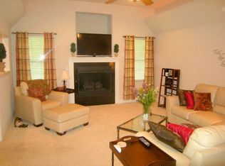 952 Imperial Point Dr, Four Seasons, MO 65049