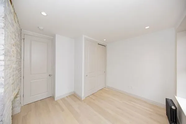 Rented by Voro New York | media 6