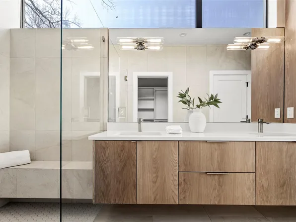 44 Chicon St #1, Austin, TX 78702