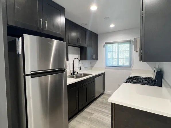 900 W College St APT 1-D, Los Angeles, CA 90012