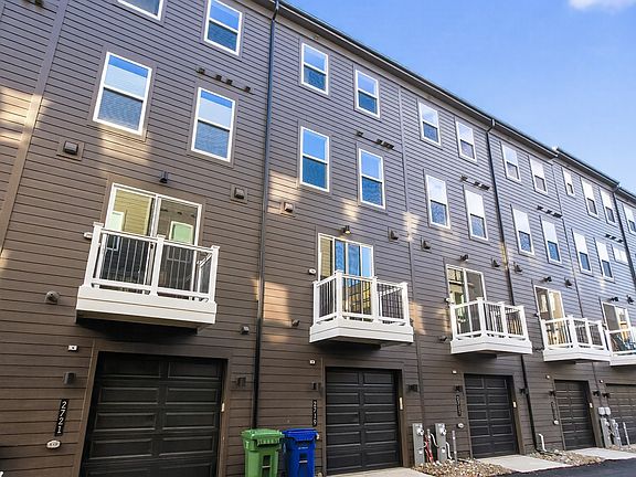 4th image of 2719 Light St