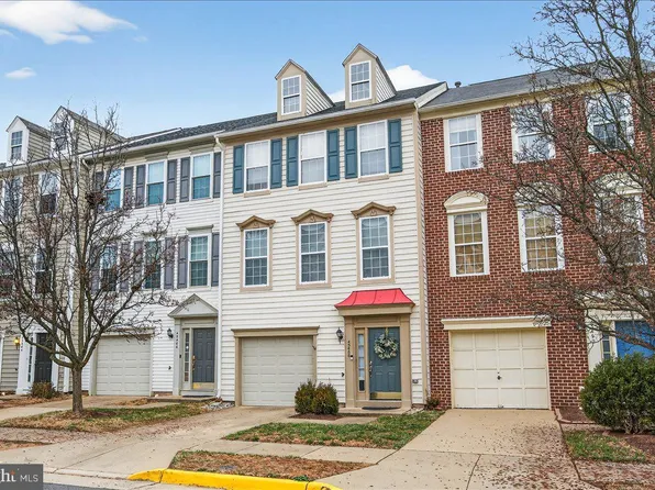 45488 Pine Trail Ter, Sterling, VA 20164