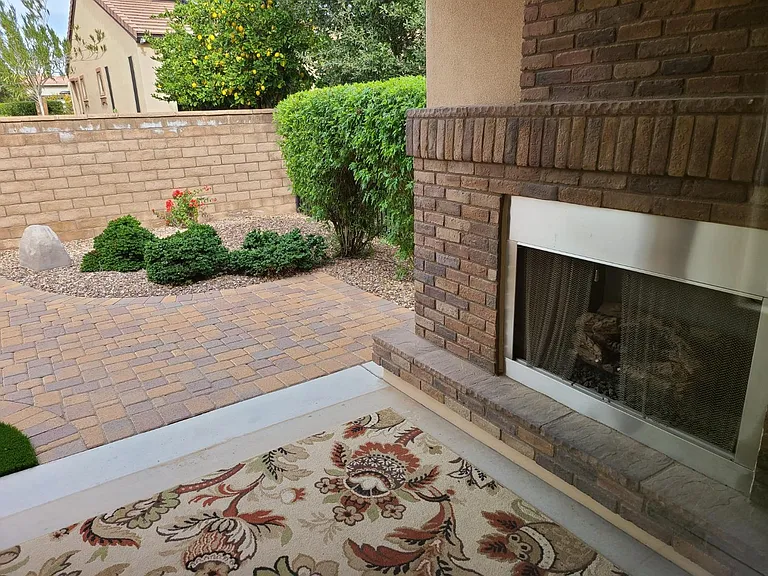 1714 E Alegria Rd — Photo 27
