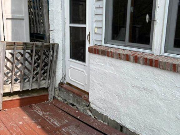 2nd image of 832 Grandview Lodge Road