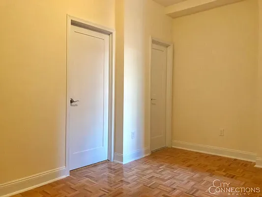 Rented by City Connections Realty | media 9