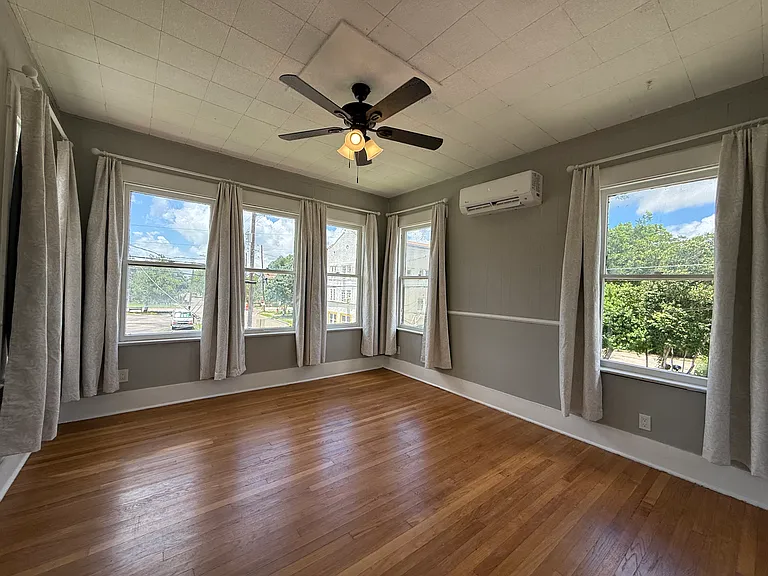 1044 W Mistletoe Ave #4 — Photo 15