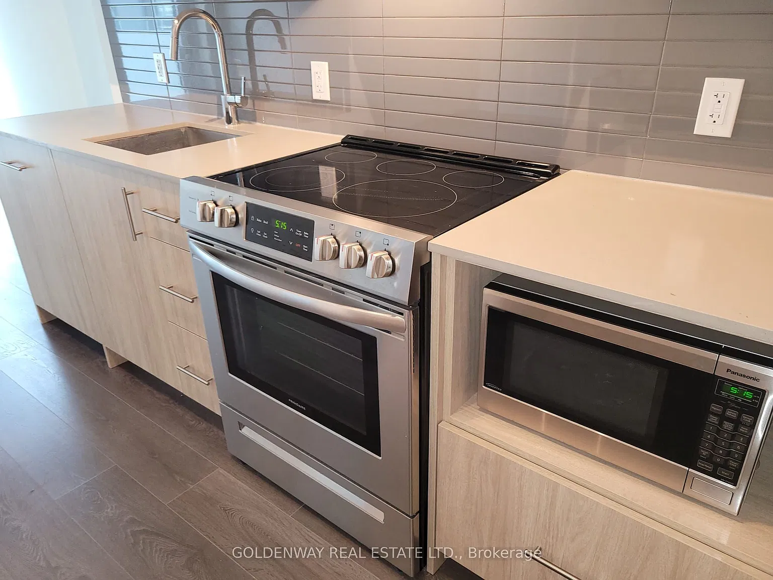 2 bed, $2,300 — Photo 4