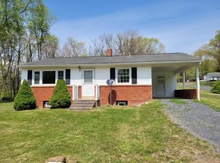 63 Station Hill Dr, Mount Jackson, VA 22842