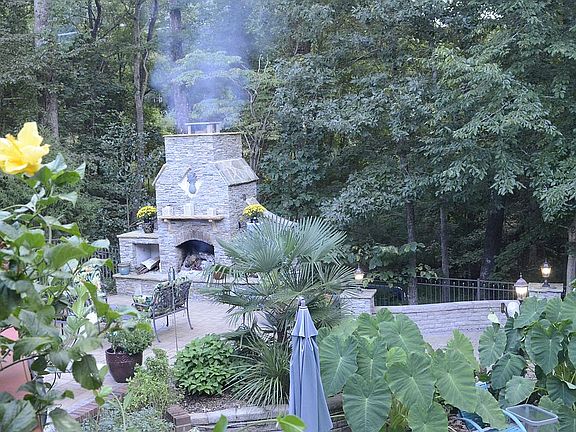 3rd image of 7315 Cobblecreek Dr
